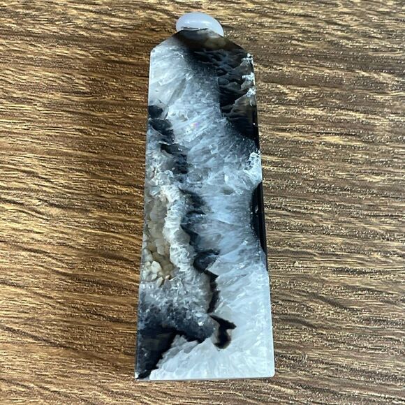 Black lace agate tower 4-sided druzy crystal banded banding, onyx, emotional hea - Picture 1 of 8